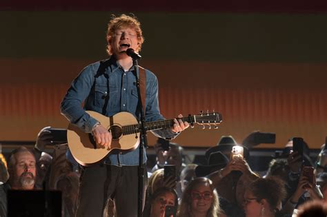 Concert review: Ed Sheeran sets a new attendance record at U.S. Bank Stadium